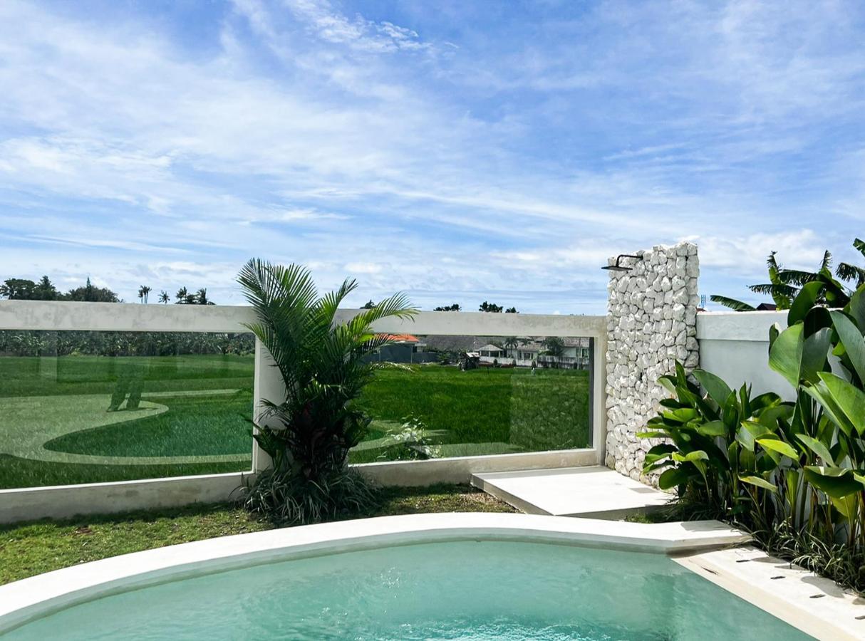 Villa Aurelia Canggu Екстериор снимка